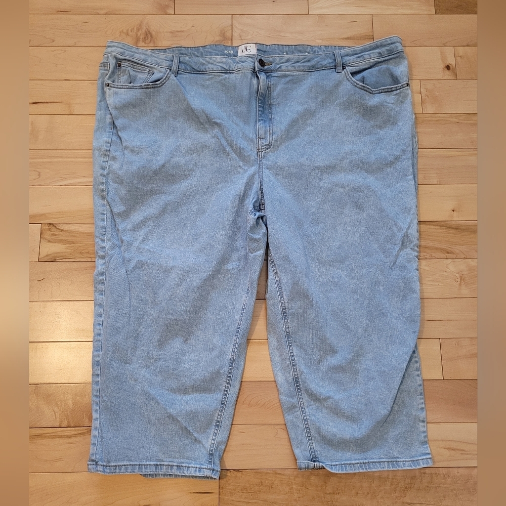 Penningtons d/C Jeans Women's Size 32 Light Blue Capri Jeans